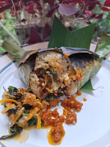 Sambal tuna asap, Nasi Bakar Tuna Asap