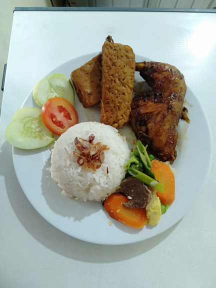 Nasi Boks Ayam Bakar Kalasan