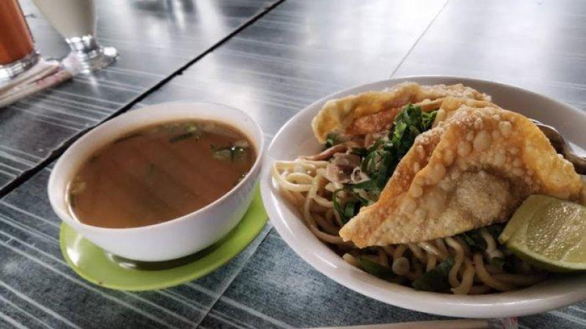 Warung makan hadirkan hidangan rumahan autentik Indonesia