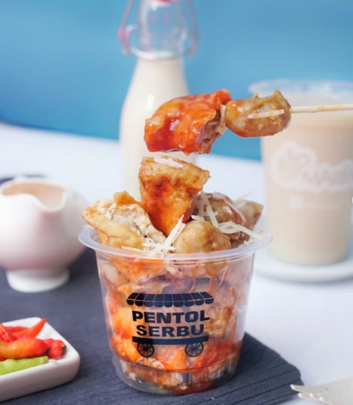 Pentol Serbu dan Teh Marem