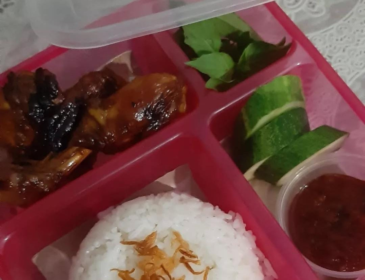 Ollasari snack dan bakery