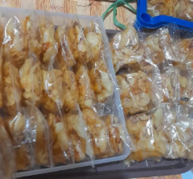 Kripik singkong balado