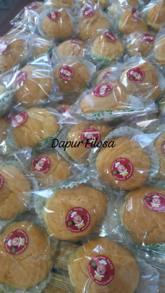 Kue putu ayu, kue sus, cireng, pizza