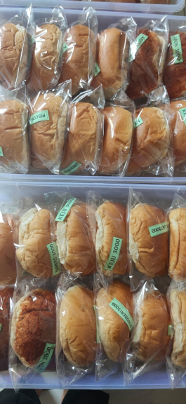 Roti dengan varian rasa