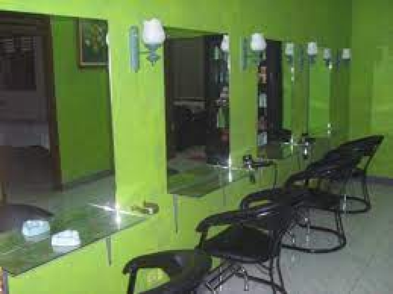 Hemidewi Make Up dan Salon