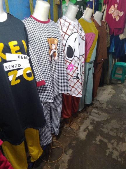 Gamis, atasan dan celana cewek, baju anak2, celana pendek