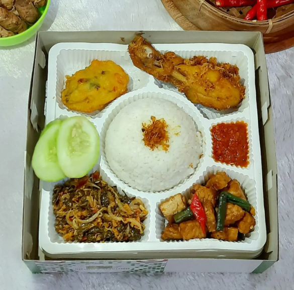 Nasi Box Komplit