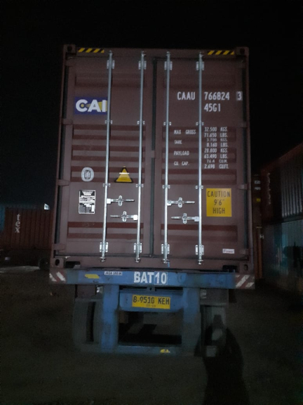 JASA IMPORT LAPANGAN PADEL