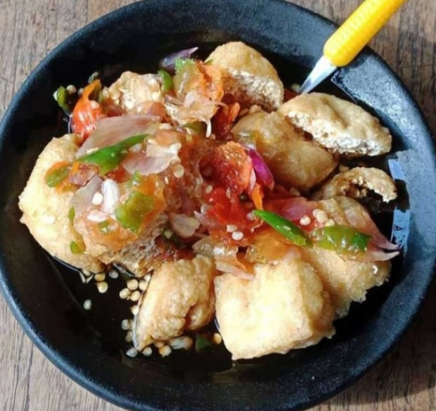 Tahu gejrot mang ewok 