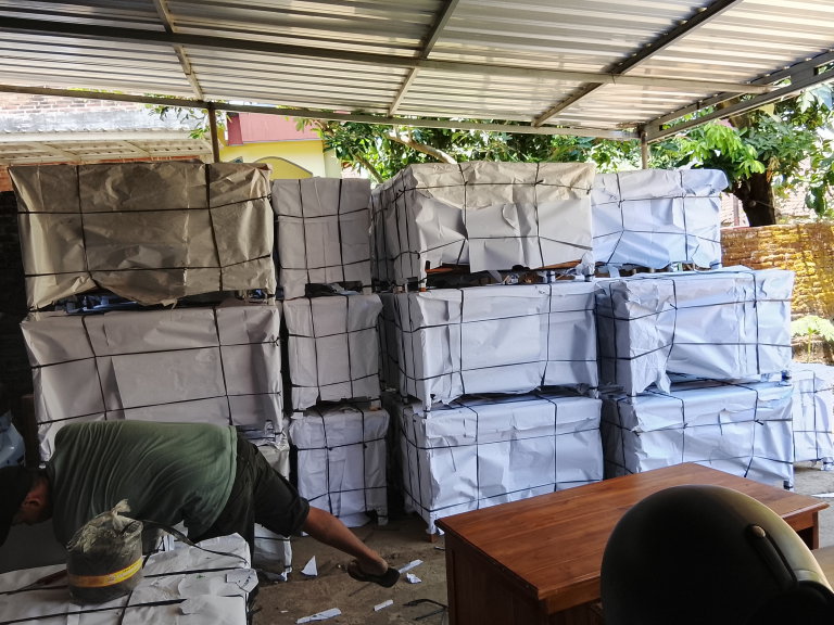 Meja Kantor Guru kayu jati