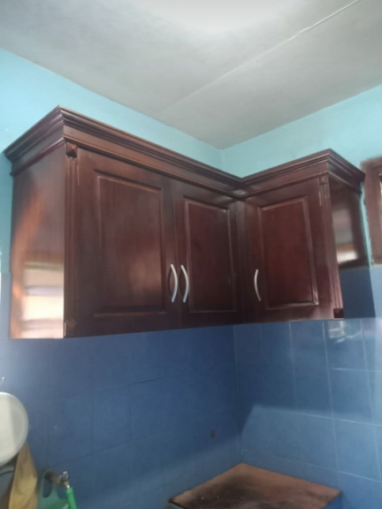 pintu,almari.kusen .ukiran segala jenis terbuat dari kayu