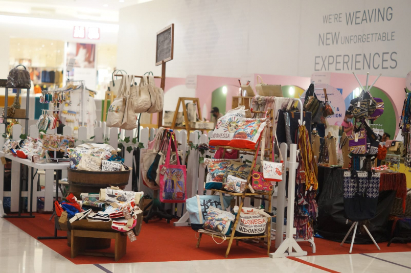 Canvas Cushion Cover-Labuan Bajo