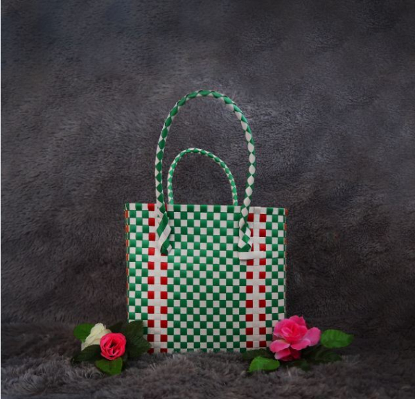 Tas Anyam Plastik Kaca