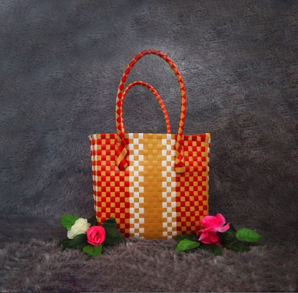 Tas Anyam Plastik Kaca