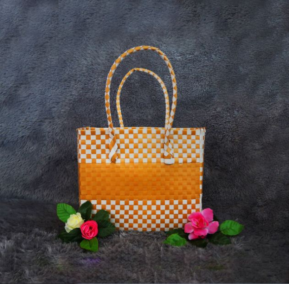 Tas Anyam Plastik Kaca