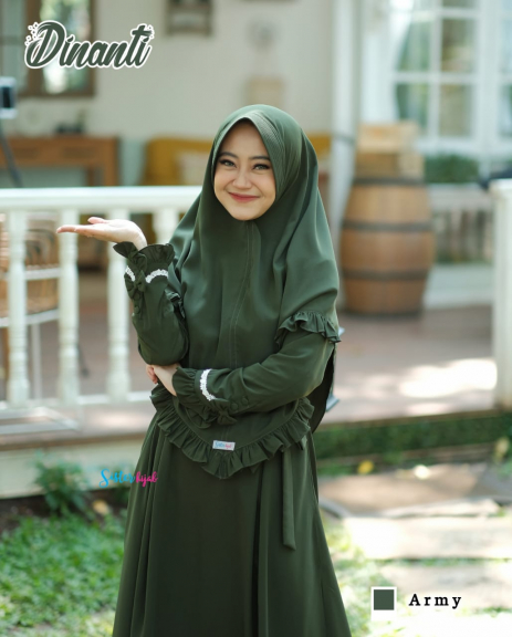 Dinanti Dress Army