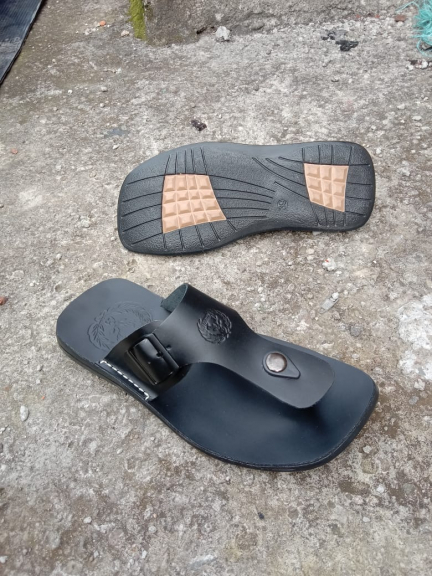Sandal pria bahan kulit asli