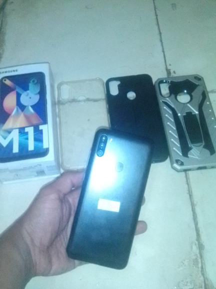 samsung m11 fullset like new