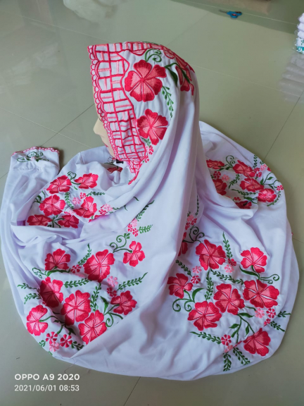 Mukena lajuran dewasa