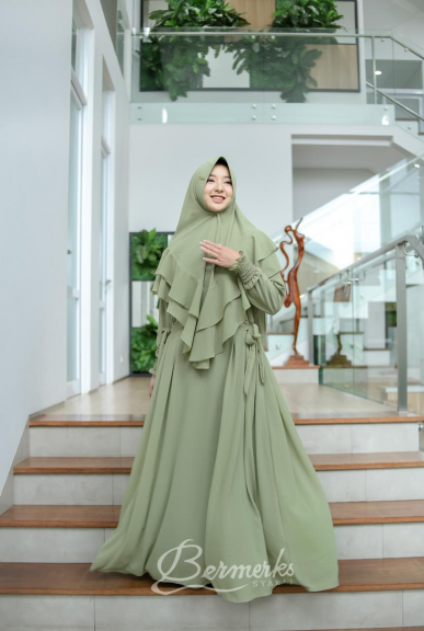 Set syarii bermeks = Gamis + hijab 