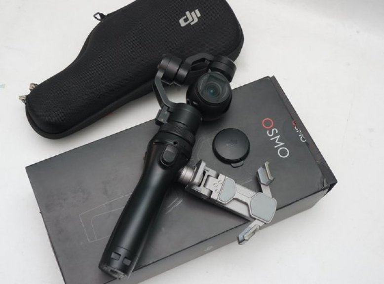DJI Osmo Handheld 4k 3 - Axis Gimbal Stabilizer Second