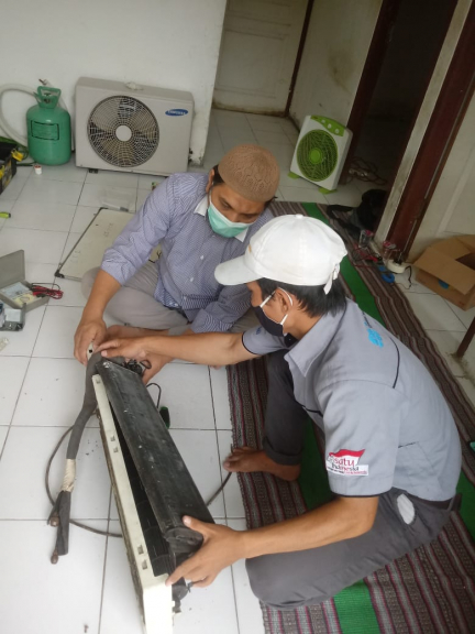 Service outdo dan indo