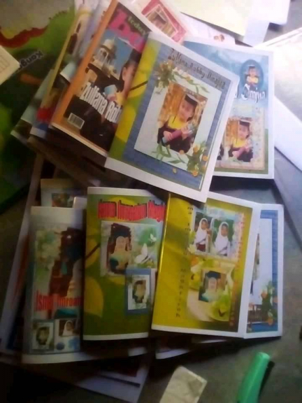 Pengetikan dan pembuatan buku profil