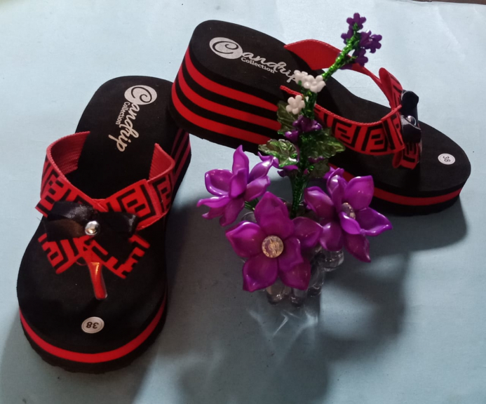 Sandal Spon Candrip Collection