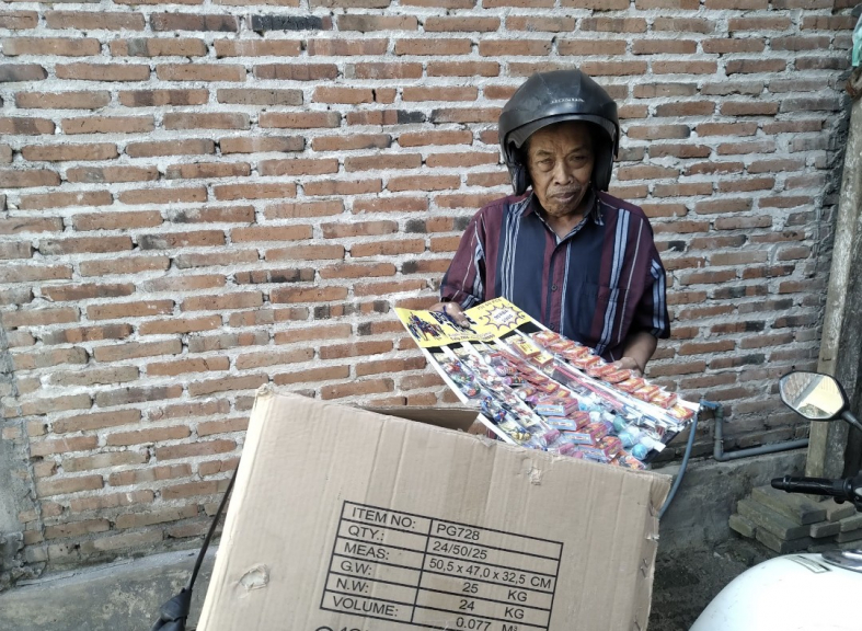 Bounce Toys mainan renteng