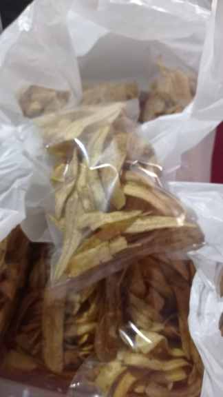 Keripik pisang goroho