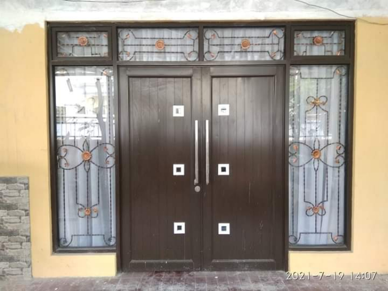 Kusen pintu dan jendela aluminium dan kaca