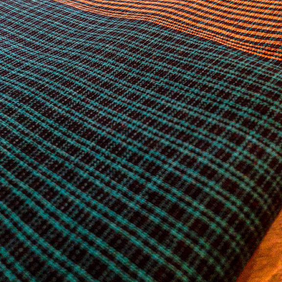 Kain lurik Tumbar pecah