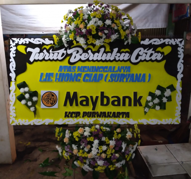 Karangan bunga papan