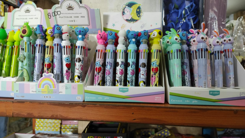 Pulpen 10 Warna Karakter BT21