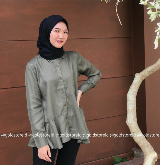 Kemeja dan blouse wanita