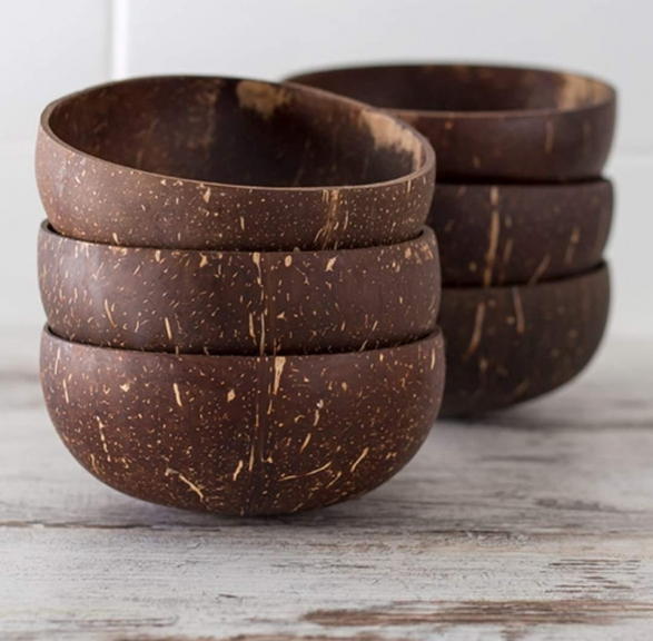 Mangkok batok kelapa dan sendok kayu kelapa