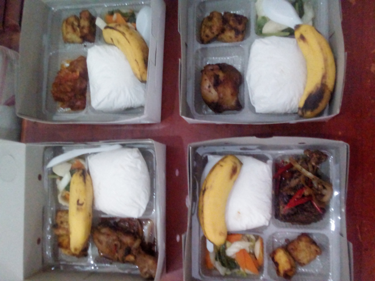 Kue basah, snack box dan nasi kotak