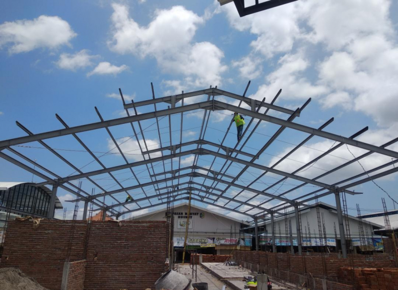 Menyediakan segala macam dari besi