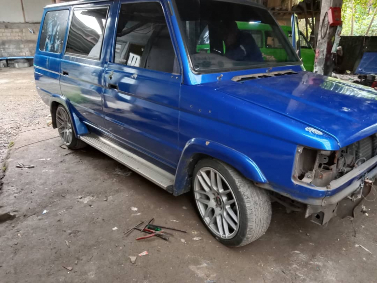 Body painting & body repair