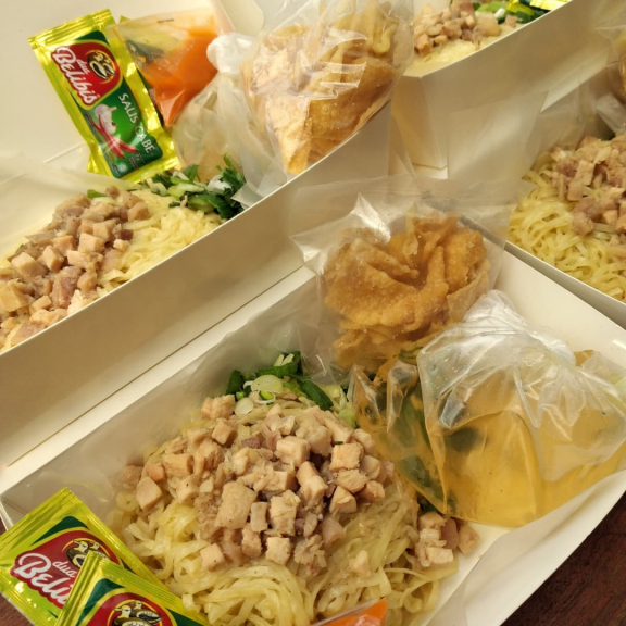 MACARONIE SPAGGETTI CHEESE