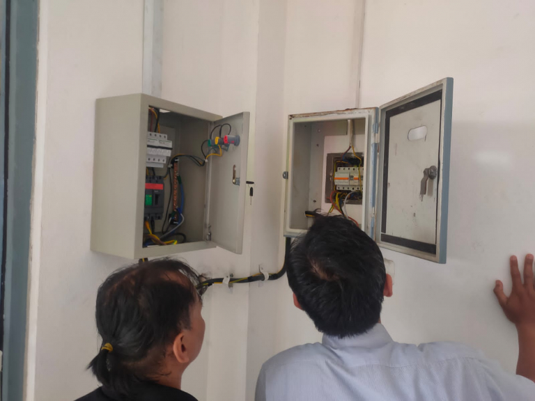 Pemasangan listrik