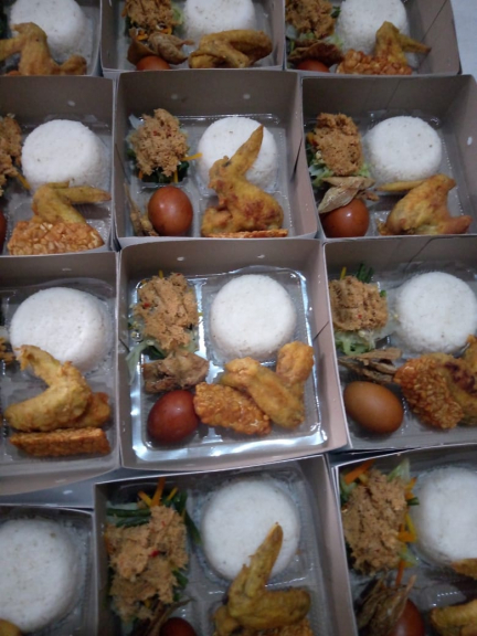 Nasi ayam hajatan
