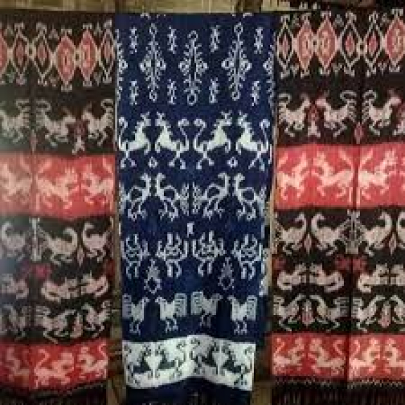 Kain tenun Ikat Sumba Timur