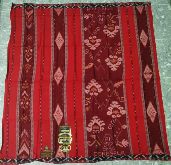 Sarung Tenun Donggala Sutera 