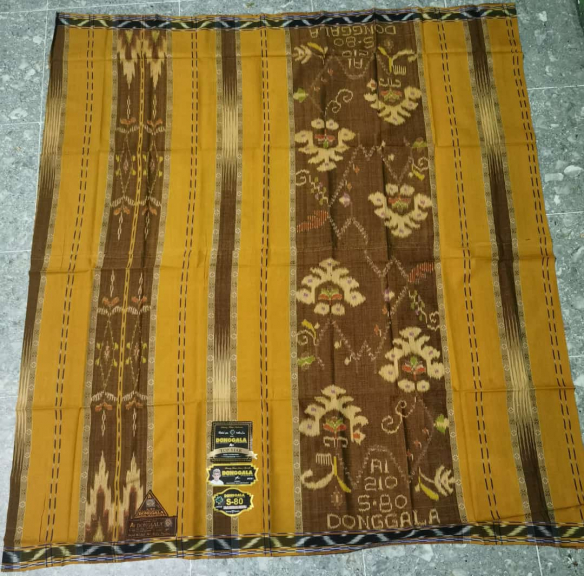 Sarung Tenun Donggala Sutera 