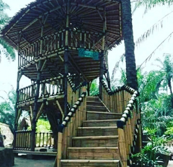 Saung Bambu Gazebo