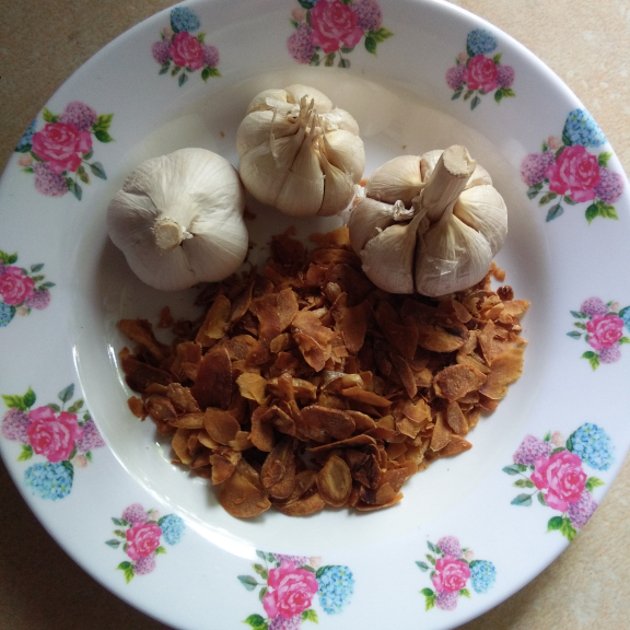 Bawang Goreng  Bagor Putih Sejuta Rasa 