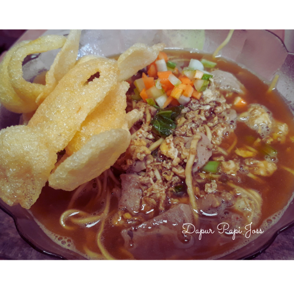 Ayam Plecing Kangkung