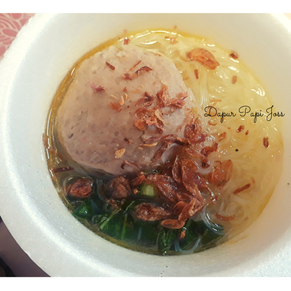 Ayam Plecing Kangkung