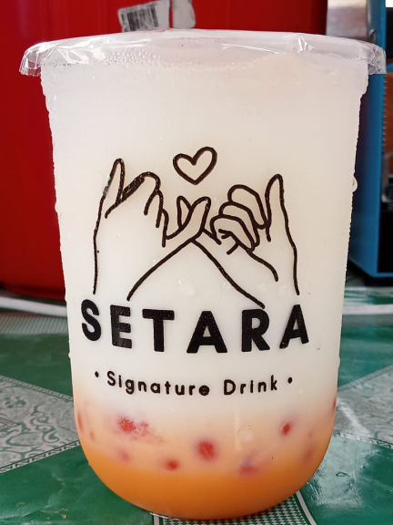 Milkshake strawberry bubble